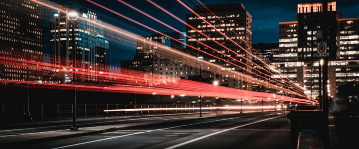 Città intelligenti: la tecnologia guida la sostenibilità e l’efficienza urbana